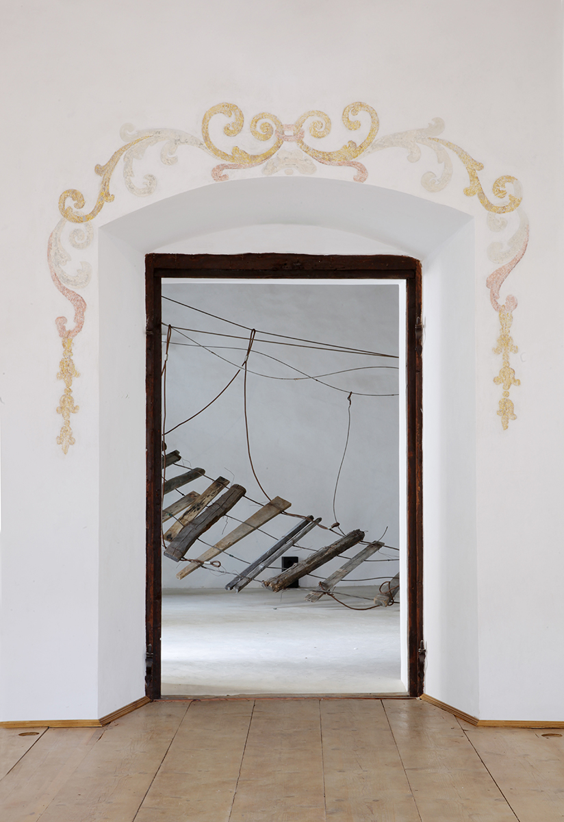 Daniele Girardi, Abaton, 2021, site-specific installation, installazione, opera arte, artista